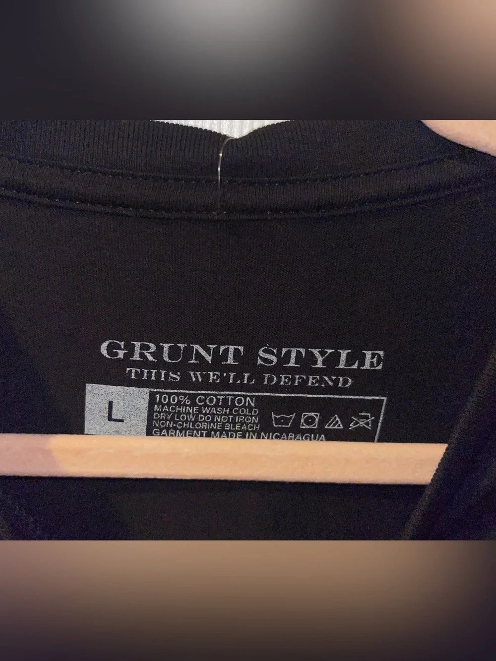 NWT Grunt Style Men’s large black red line flag - Picture 4 of 5
